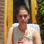 Andere foto van voor mijn operatie (en toevallig ook hetzelfde shirtje)