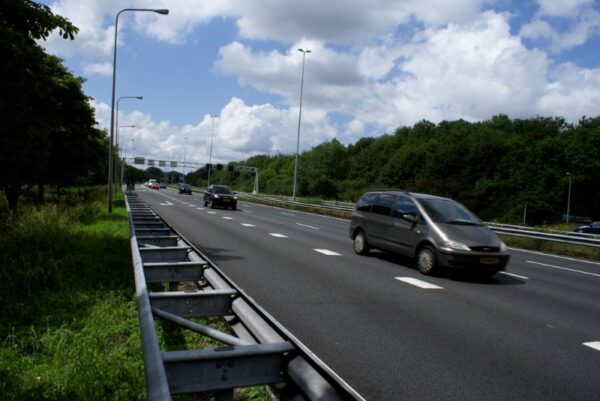 A9 snelweg bij Q8 in Amstelveen.