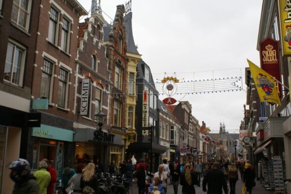 Langestraat, Alkmaar: historische straat.