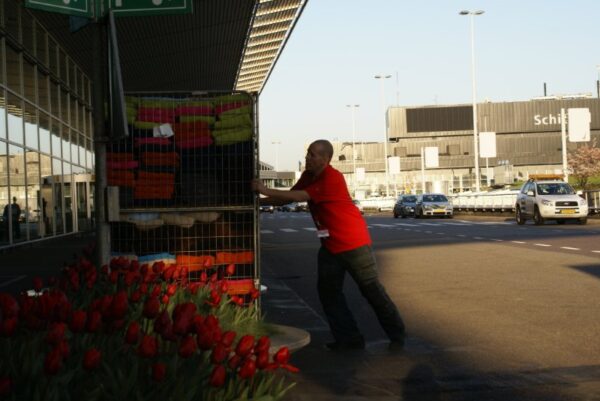 Bevoorrading Schiphol tijdens RTL Nieuws uitzending.