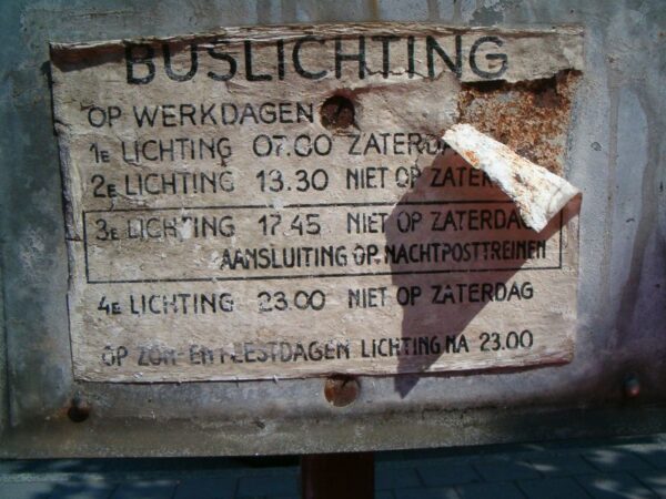 Oud informatiepapiertje over frequente brievenbuslediging.