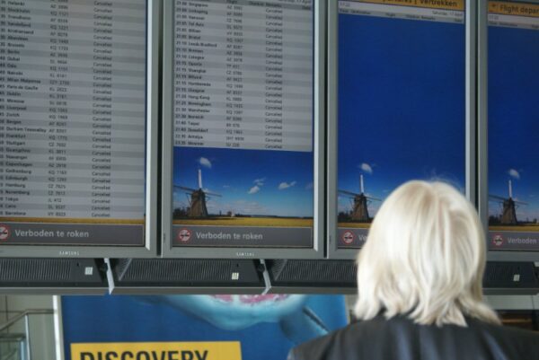 Passagier wacht op vertraging.