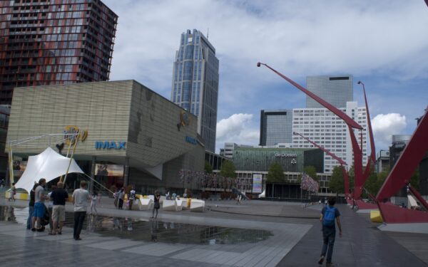 Concertgebouw en Path&eacute; aan het Schouwburgplein.