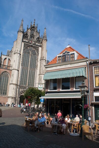 Hooglandse kerk Leiden, terras.