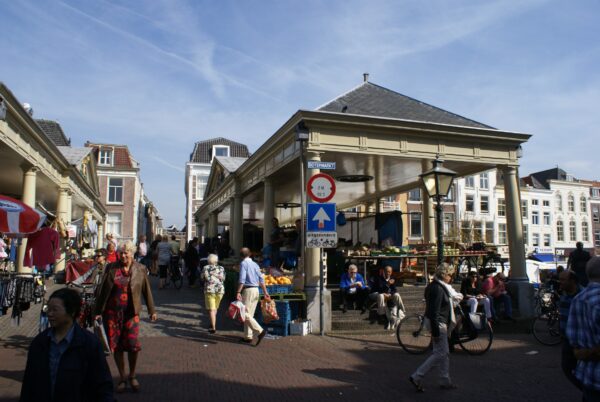 Koornbrug Leiden, 1642. Overkapping 19e eeuw.