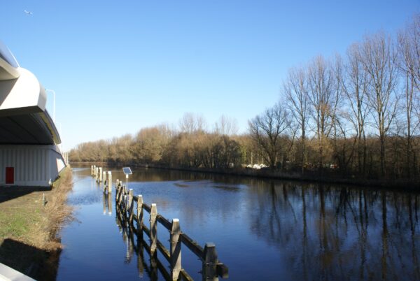 Ringvaart, Schiphol Oost en Amsterdamse Bos vanaf de brug.