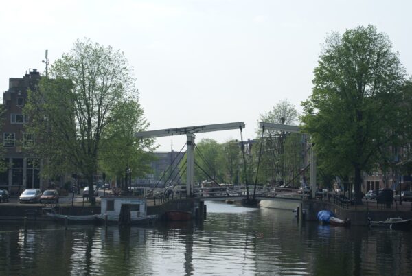 Zoutkeetsgracht in Amsterdam vanaf Westerdoksdijk.
