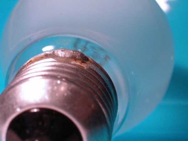 Gloeilamp: vormstudie voor Communicatie INHOLLAND.