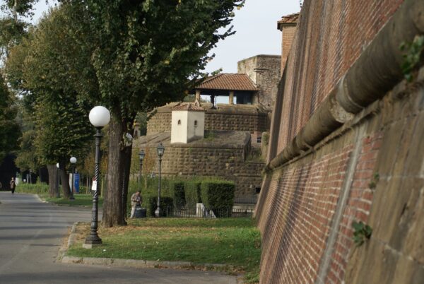 Verdedigingsmuren Fortezza da Basso, Florence.