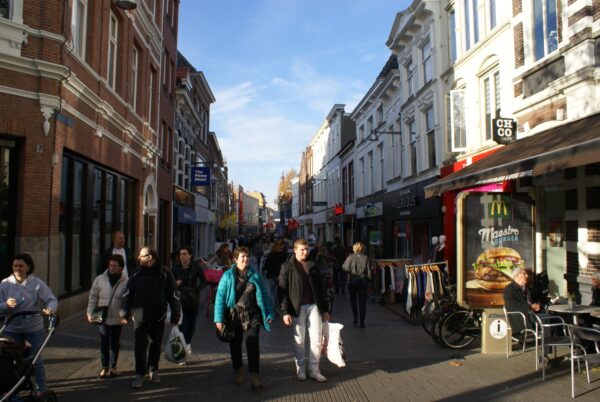 Ginnekenstraat/Van CoothpleinGinnekenstraat/Van Coothplein