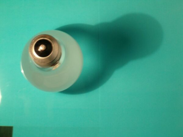 Gloeilamp: vormstudie voor communicatiecursus.