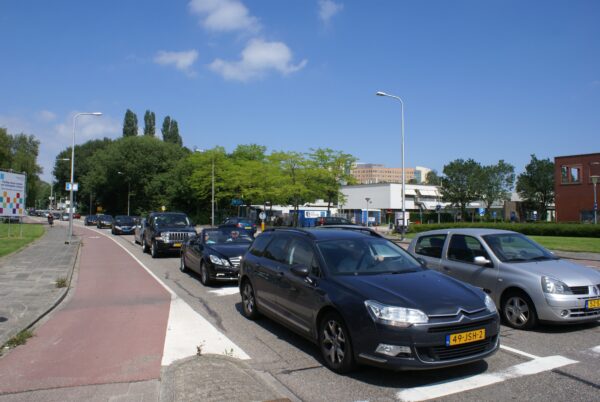 Groenelaan Amstelveen, ziekenhuis op de achtergrond.