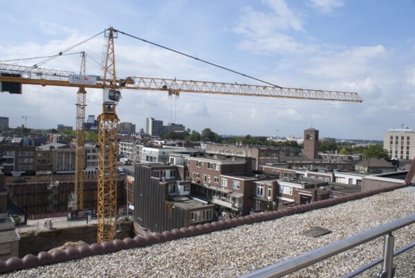 Hijskraan bouwput, plein 40-45, Nijmegen (V&D).