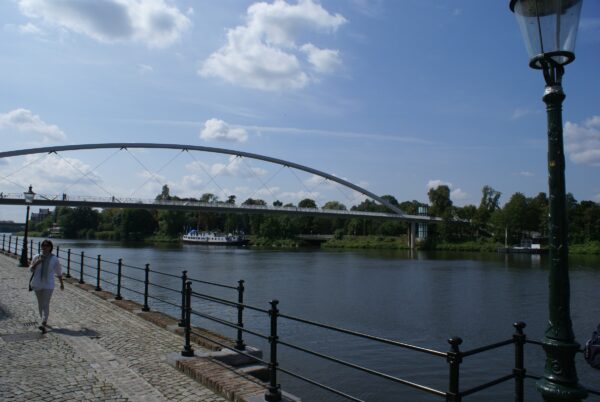De Hoge Brug over de Maas in Maastricht.