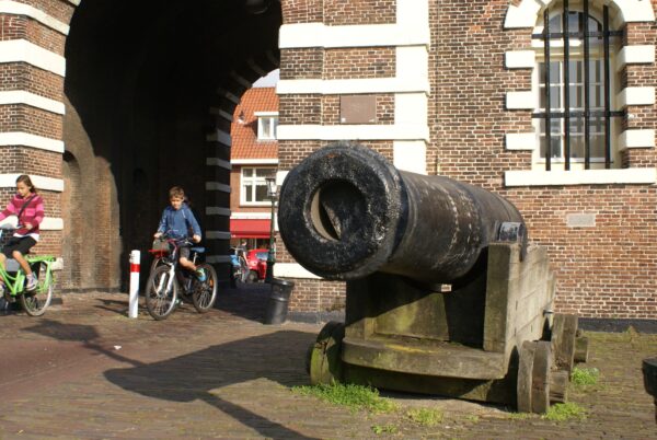 Kanon bij Morspoort, Leiden.