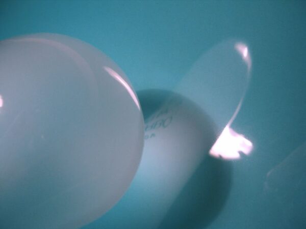 Gloeilamp: vormstudie voor Communicatie INHOLLAND.