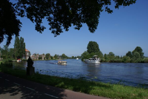 Amstel, Nes aan de Amstel.