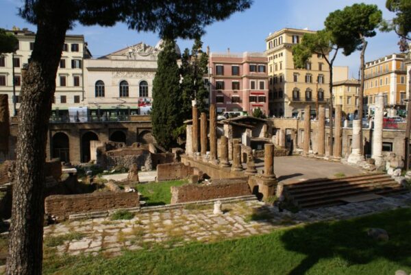 Romeinse tempelru&iuml;nes, Largo di Torre Argentina.