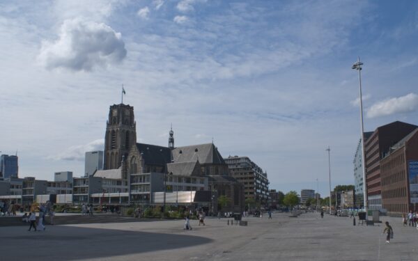 Sint-Laurenskerk, middeleeuws bouwwerk in Rotterdam.