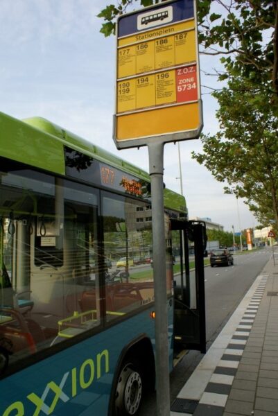 Lijn 177 naar Haarlem, Schiphol Oost.