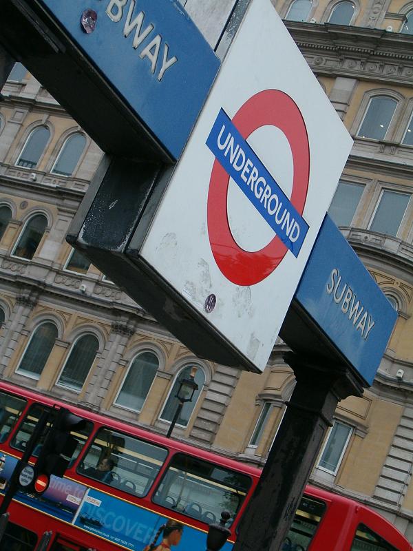 Metrostation Trafalgar Square, Londen.