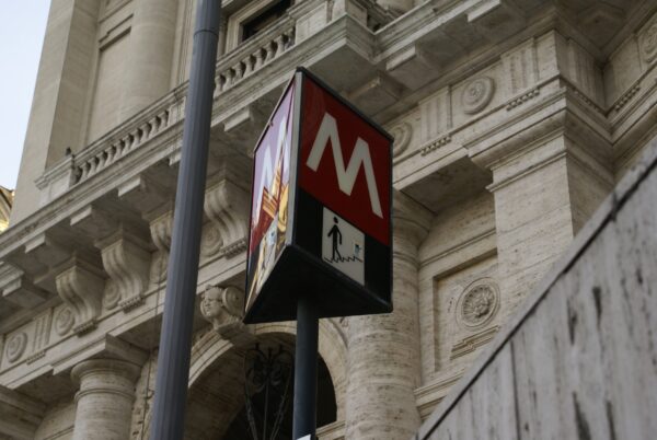 Metro uitgang Piazza della Repubblica.
