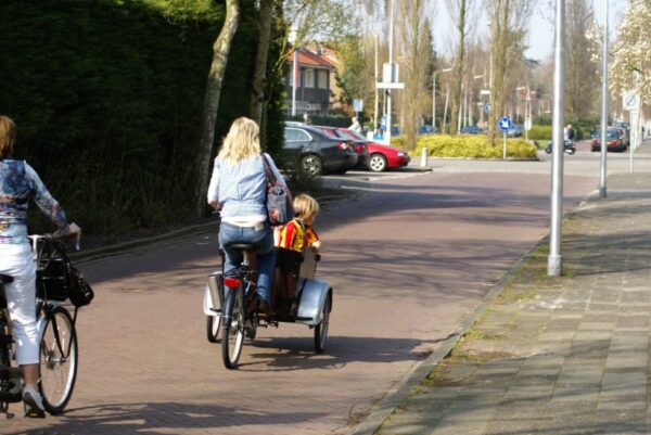 Moeders op hun bakfiets