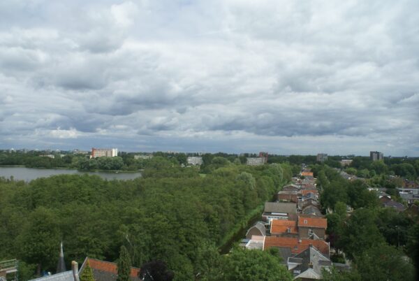 Noordammerlaan vanaf Urkanuskerk, Bovenkerk.