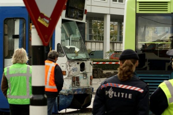 Botsing tramlijn 5 en buslijn 175, Amstelveen.