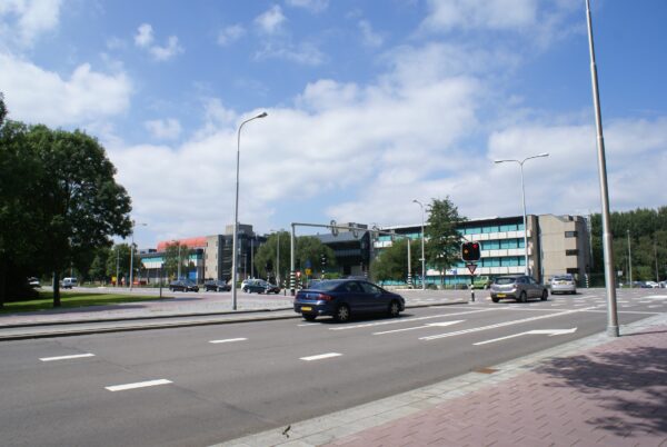 Kruispunt Ouderkerkerlaan, Groenelaan, Laan van Langerhuize, Amstelveen.
