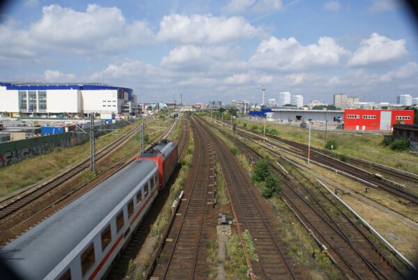 OV-viaduct Warschauer Stra&szlig;e.