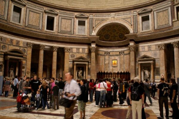 Pantheon, Rome: koepel en licht.