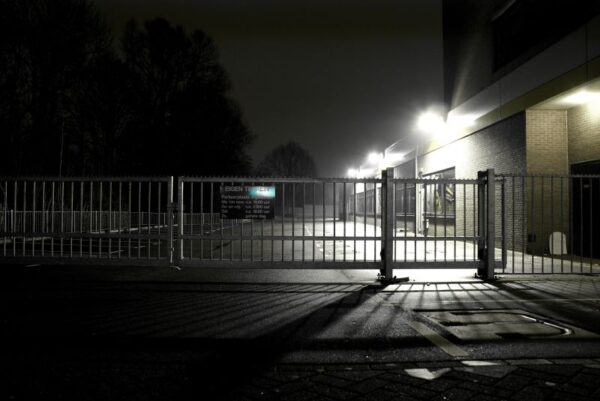 Lidl parkeerplaats Amstelveen, avond.