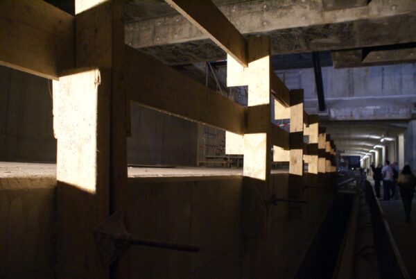 Perron Noord-Zuidlijn onder Centraal Station.