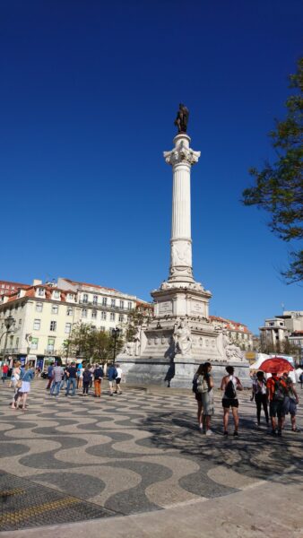 Pra&ccedil;a Dom Pedro IV, Lissabon. Monument Dom Pedro IV.