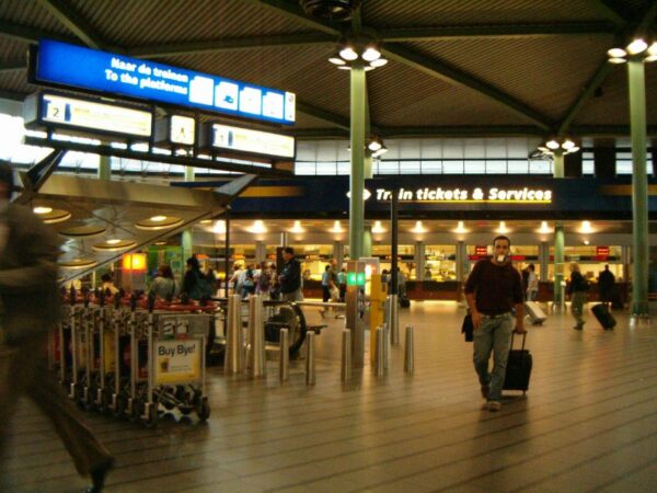 Schiphol Plaza/NS