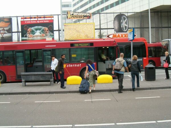 Sternet bussen op Schiphol Airport.