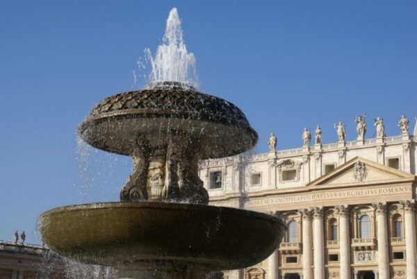 Fontein op het Sint Pieterplein.