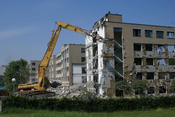 Oud INHOLLAND gebouw in Diemen.