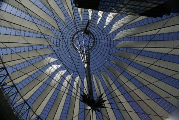 Sonycenter Potsdamerplatz, architectuur.