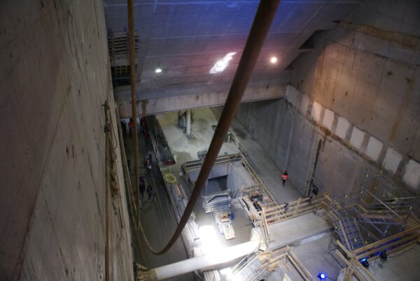 Metrostation Vijzelgracht, 26 meter diep.