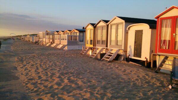 Strandhuisjes Wijk aan Zee, strand.
