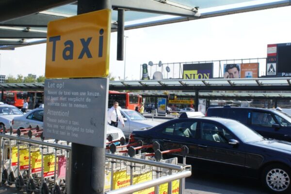 Taxistandplaats Schiphol: 