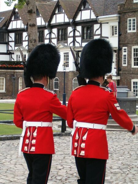 Queen's Guards bij Buckingham Palace.