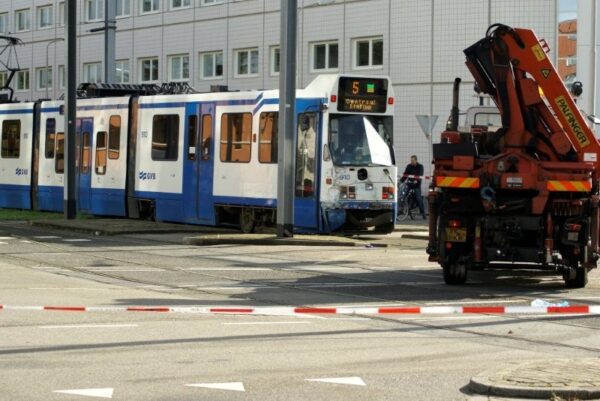 Botsing tramlijn 5 en buslijn 175, Amstelveen.