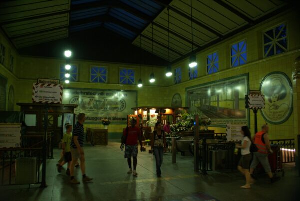 U-Bahn station Witterbergplatz.