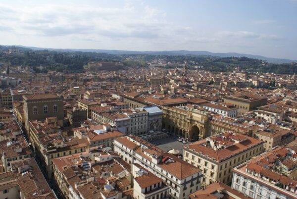 Chiesa di Orsanmichele en Piazza della Repubblica vanuit Giotto's klokkentoren.