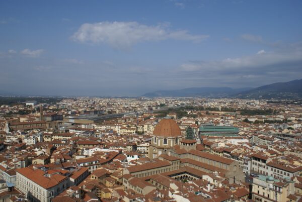 Basilica's en toren van Florence, gezien vanuit Giotto's toren.