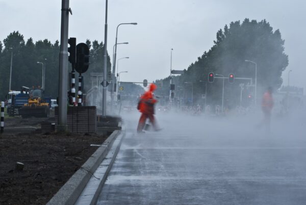 Wegwerkzaamheden Amstelveen, mistig asfalt.