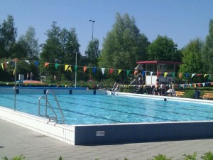 Just did it: 2 km gezwommen in buitenbad